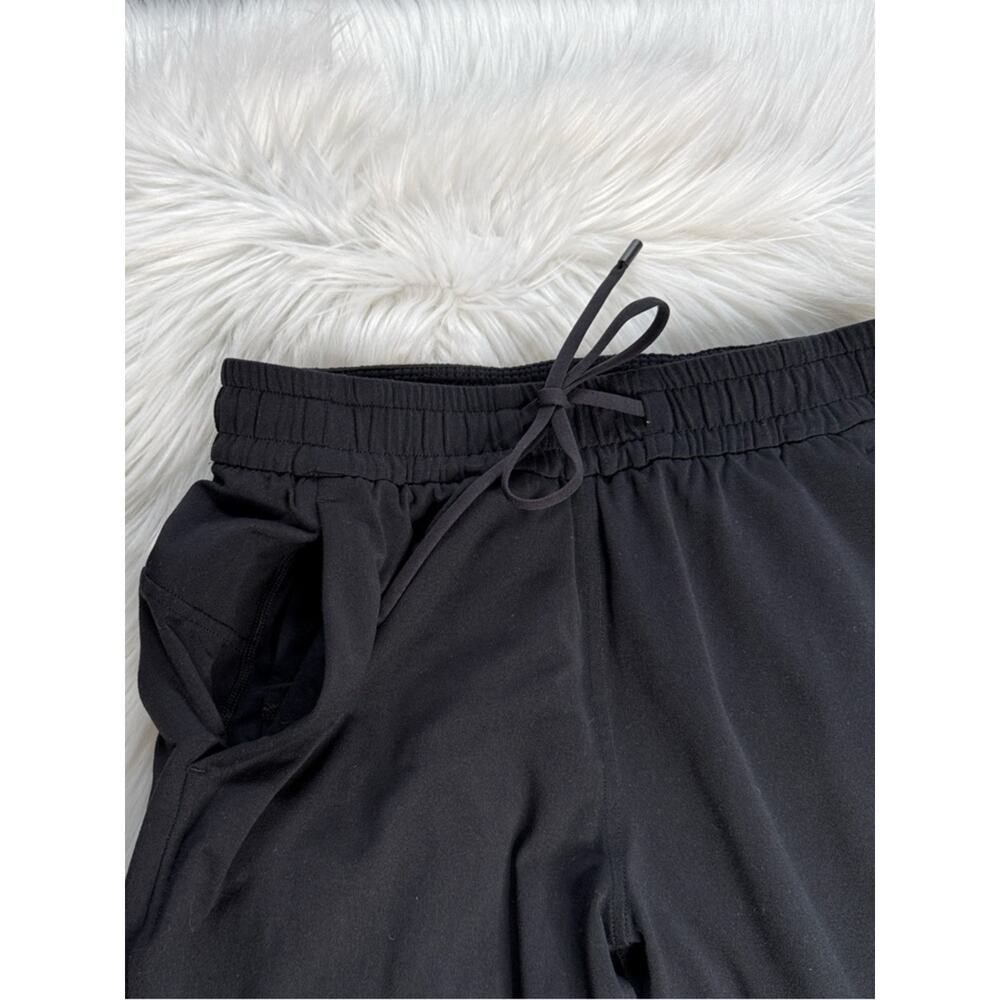 Lululemon Black Classic Fit Mid Rise Joggers - Picture 5 of 9